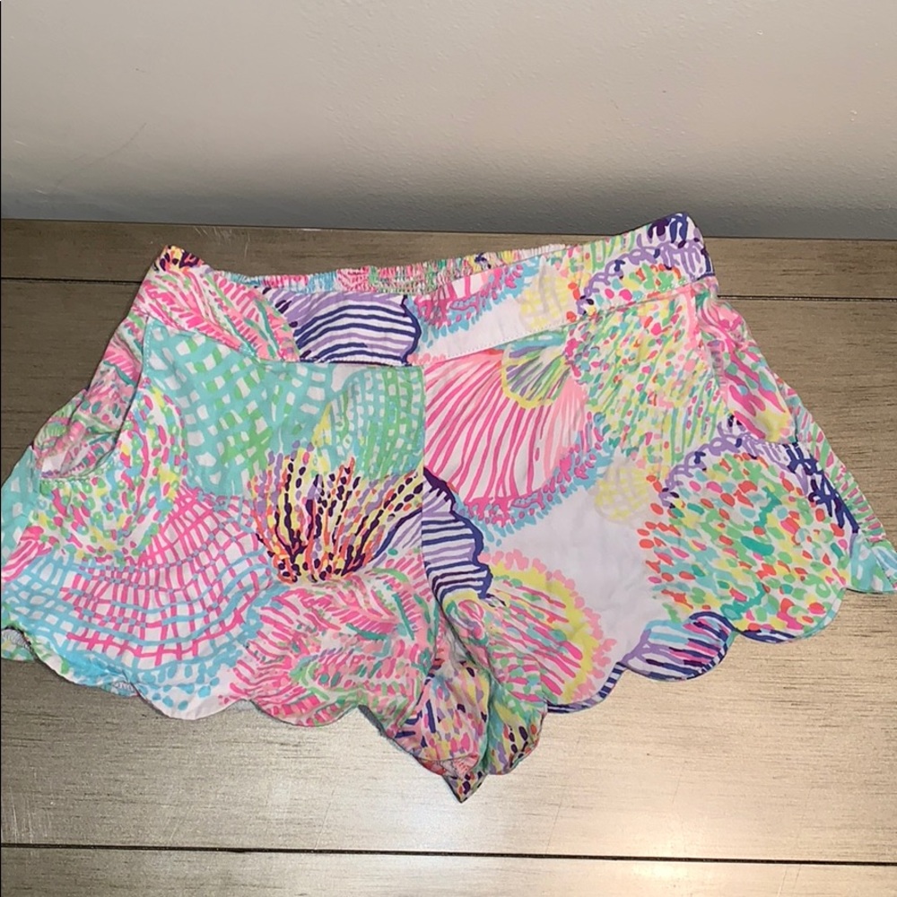 Lilly Pulitzer Scallop Hem Multicolor Pink Green Blue Shorts